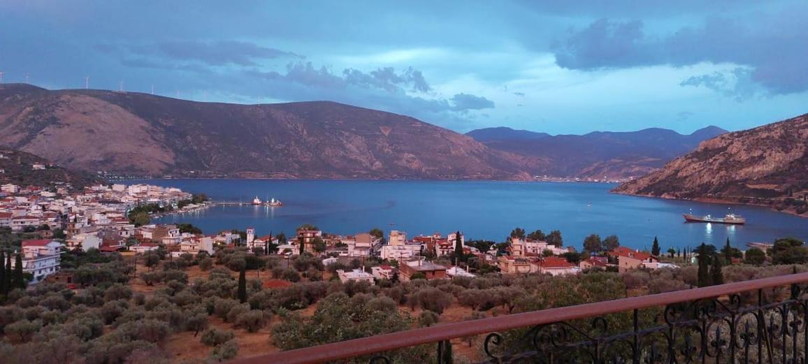 Queen Aspri Apartment 3' Min To The Beach! Antikyra Esterno foto